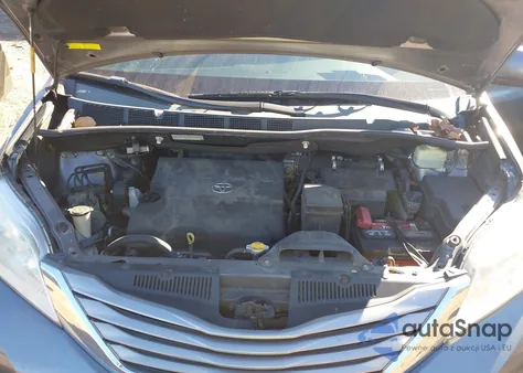 2015 Toyota Sienna Xle 8 Passenger из США, поврежденный, VIN 5TDYK3DC3FS614324